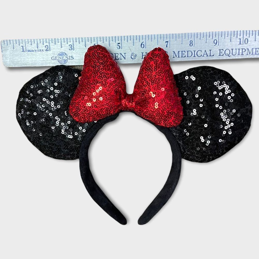 Minnie Mouse ears red bow sequin sparkle​